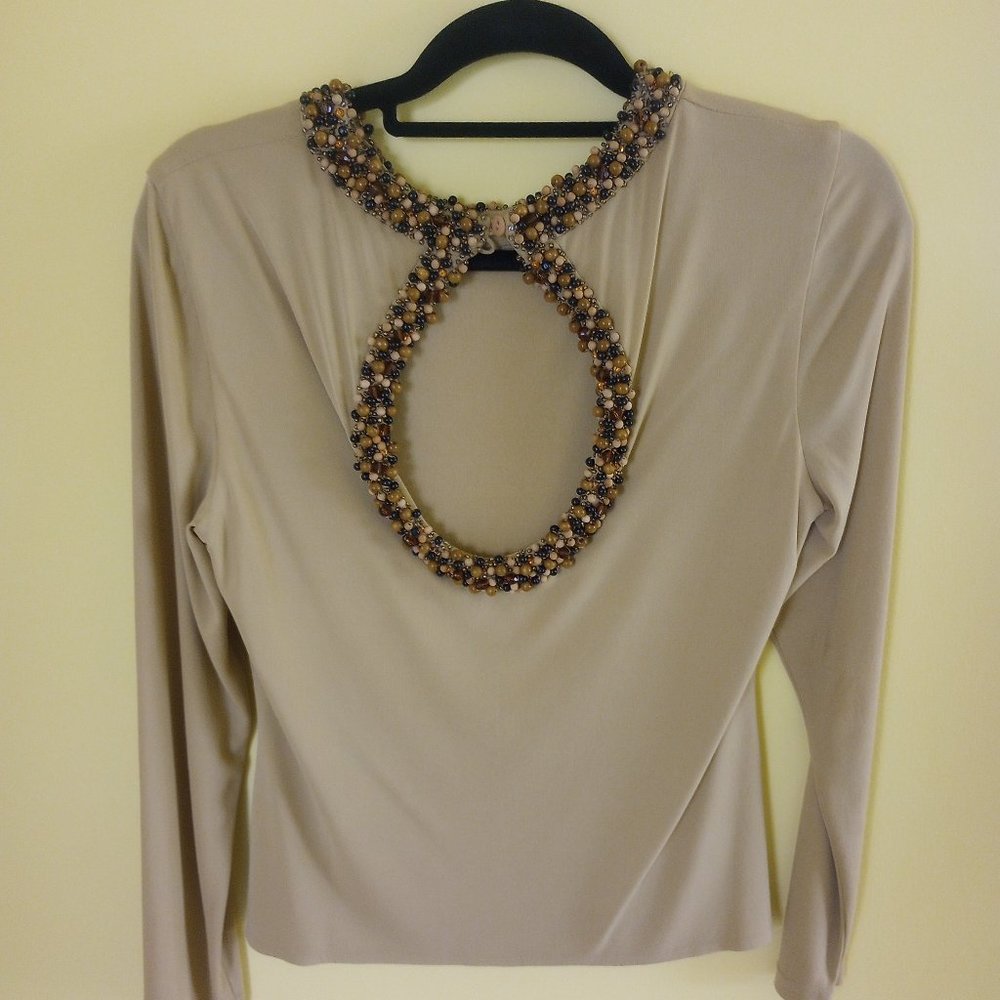 vintage long sleeve keyhole back top